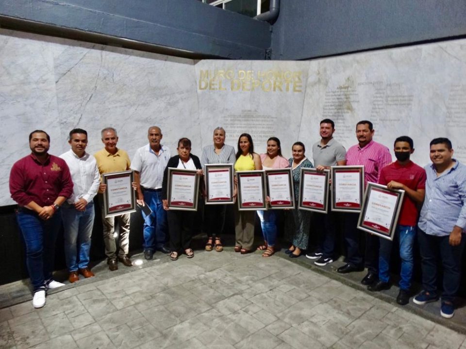 Reconocen a colimenses en el Muro de Honor del Deporte | AFmedios .