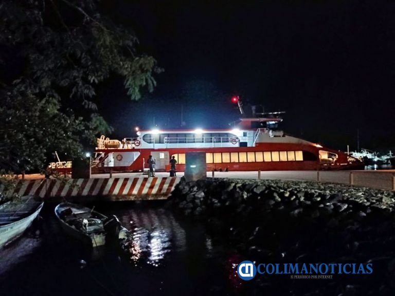 Arribaron a Manzanillo dos Transbordadores Chinos para la Semar