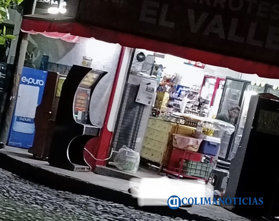 Fueron dos ejecutados y una herida afuera de una tienda de abarrotes en la colonia Del Valle