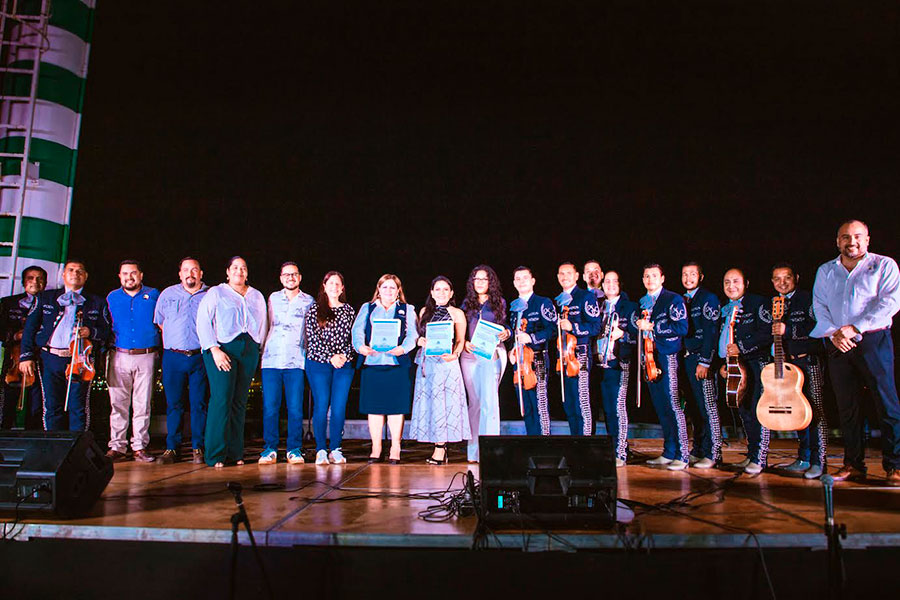 Celebra Mariachi de la UdeC 30 aniversario con presentación en la Escollera de Las Brisas | AFmedios .