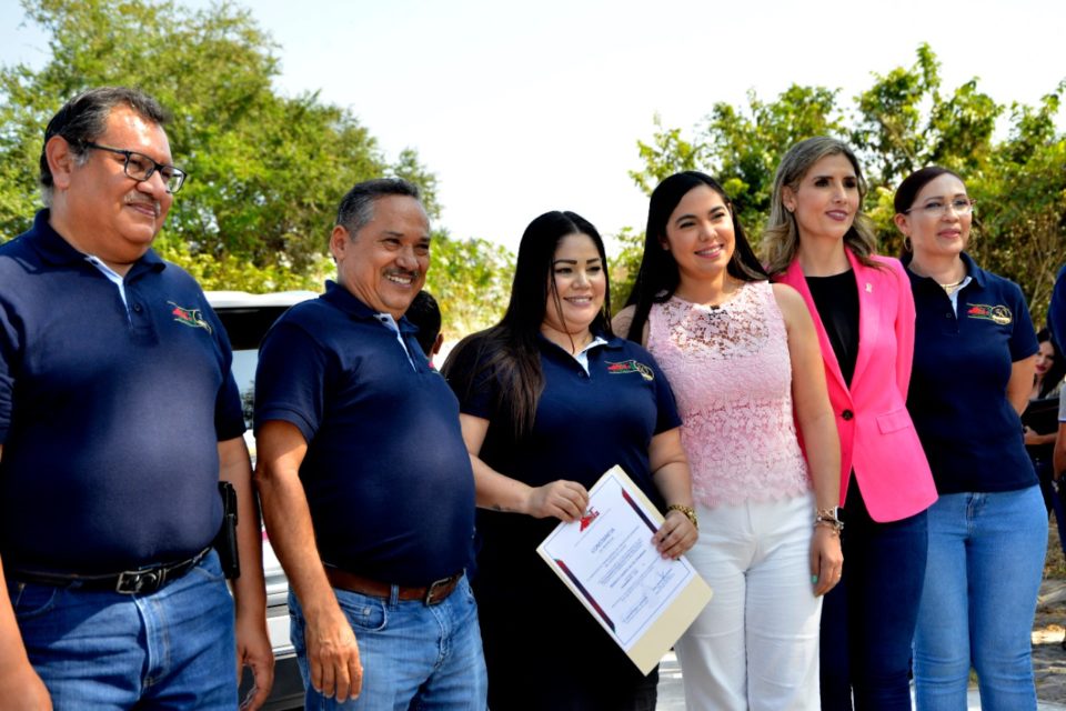 Entrega Indira la Urbanización del Fraccionamiento Palmas del Camino Real II a sindicalizados | AFmedios .