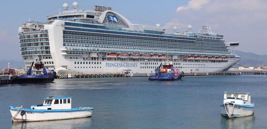 Llegó el crucero Princess con 3,563 personas | El Noticiero de Manzanillo