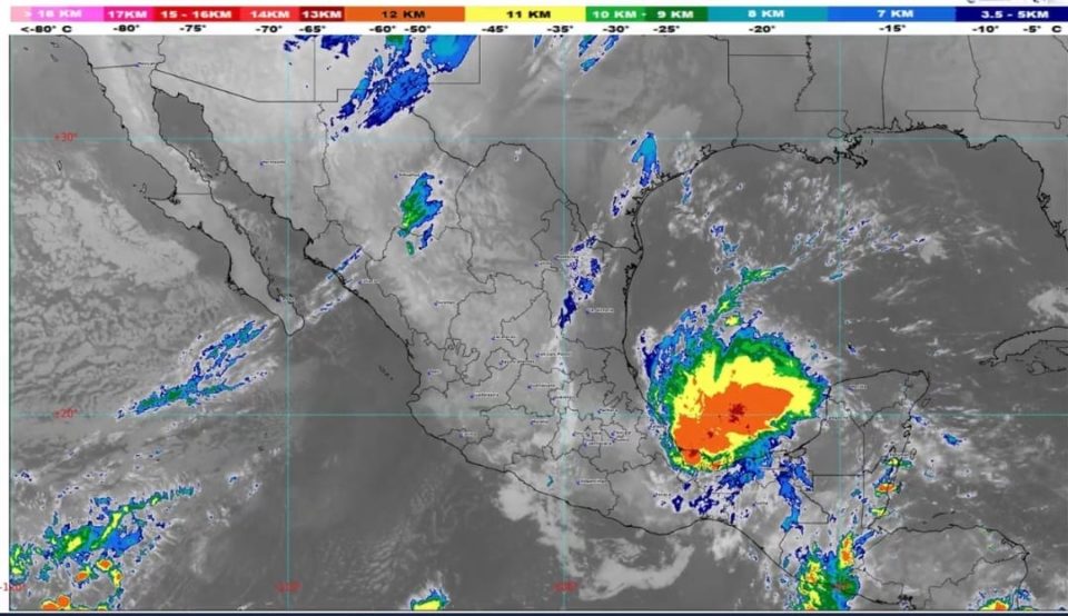 Protección Civil: hoy sigue alta temperatura y posibles lluvias aisladas, en Colima