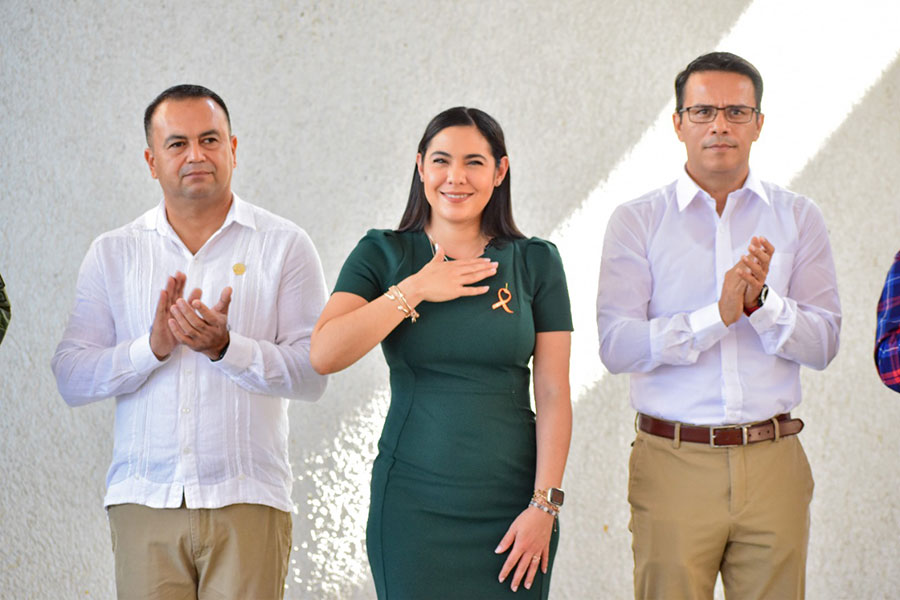 Indira: Presidente AMLO refrendó todo el apoyo a las y los colimenses; ‘en unidad reconstruiremos el tejido social’ | AFmedios .