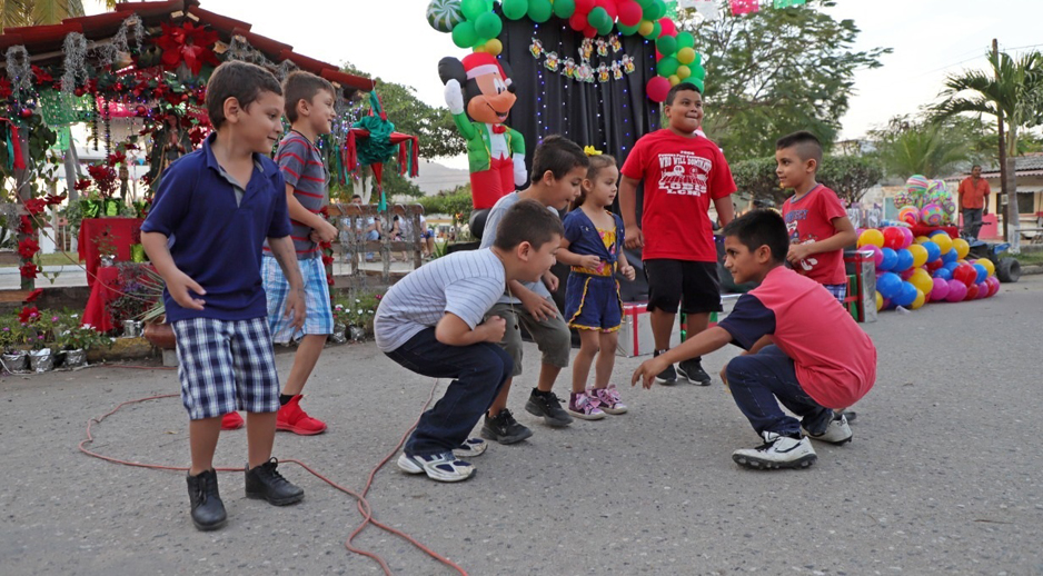 Comuna organizó 141 posadas navideñas para cientos de familias | El Noticiero de Manzanillo