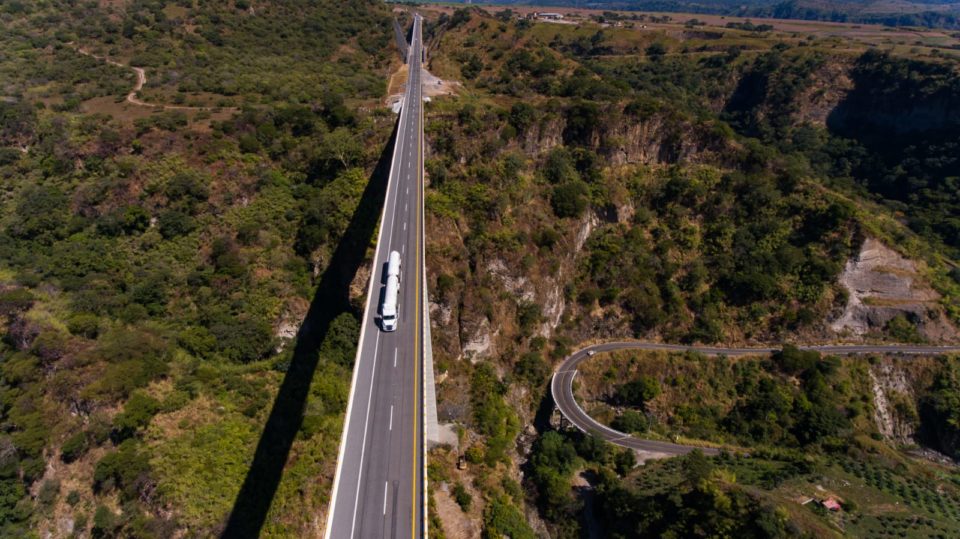 La Red Nacional de Caminos contiene 810 mil 129 km de carreteras, caminos rurales, veredas y vialidades en el país | AFmedios .