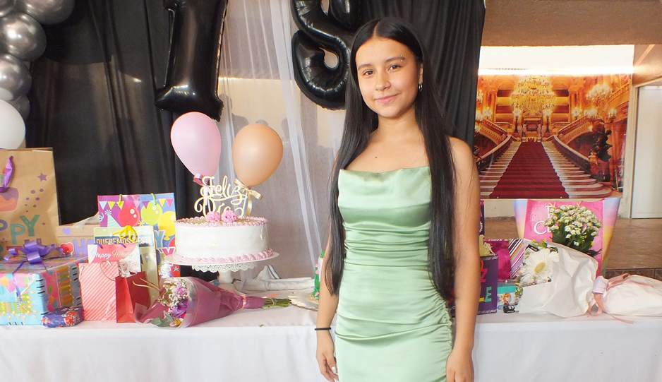 Dana Ramos Barajas festeja sus 18 años primaveras | El Noticiero de Manzanillo