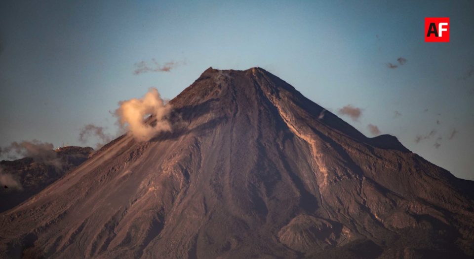 El volcán mantiene una actividad sísmica baja y nulos cambios en su deformación: Resco-Cuev | AFmedios .