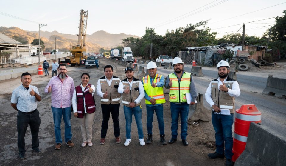 Presidenta de Manzanillo y ASIPONA inician ampliación a 6 carriles de carretera a Jalipa