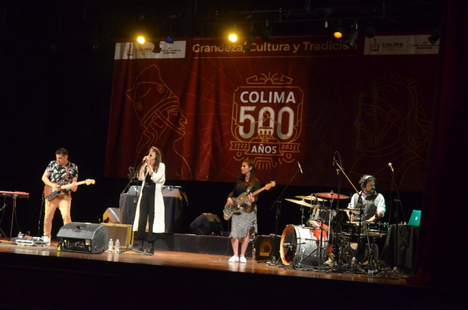 Teatro Hidalgo reabrió sus puertas al público, en una noche de jazz y rock en vivo
