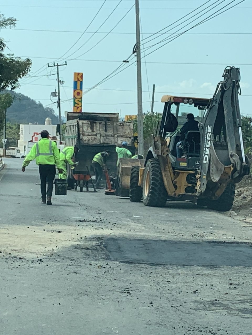 Avanza reparación de la carretera a Chandiablo | El Noticiero de Manzanillo