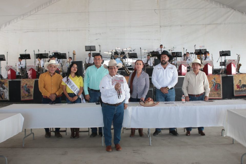 Acreditan a las autoridades para la corrida formal de mañana martes