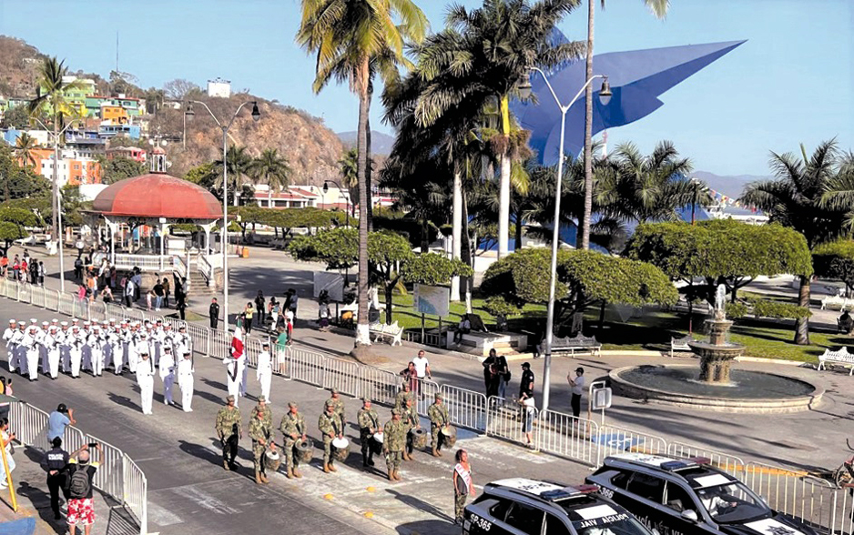 Ceremonia y desfile por el Día de la Bandera en Manzanillo | El Noticiero de Manzanillo