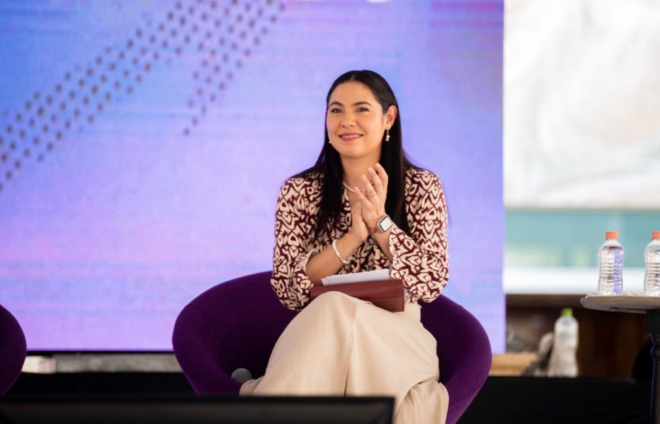 Indira Vizcaíno participa en el Foro Mujeres Gobernando, en la Universidad de Guadalajara