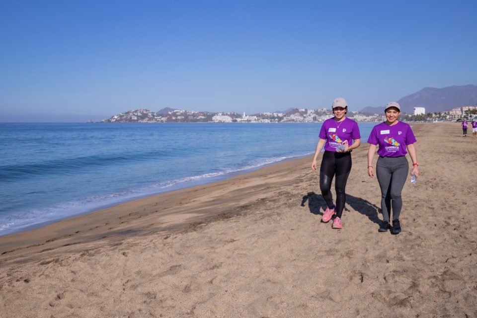 Indira Vizcaíno participó en la segunda edición de la Caminata de Mentoreo 3K