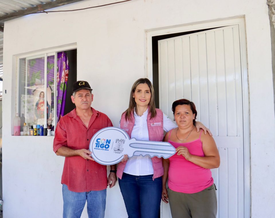 Margarita Moreno fortalece patrimonio de familias de Estapilla