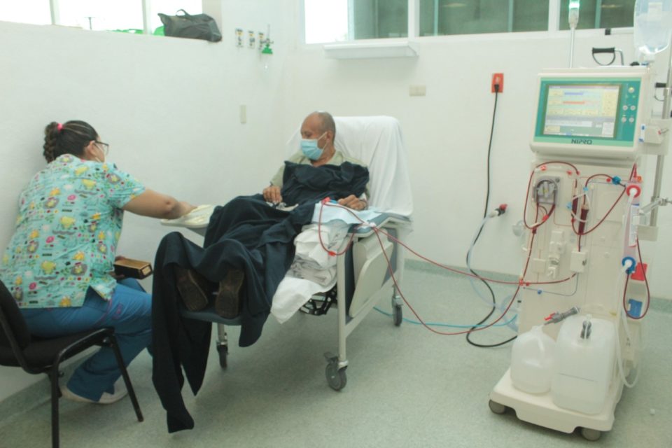 Salud Colima ha otorgado más de 3 mil sesiones de hemodiálisis, este año
