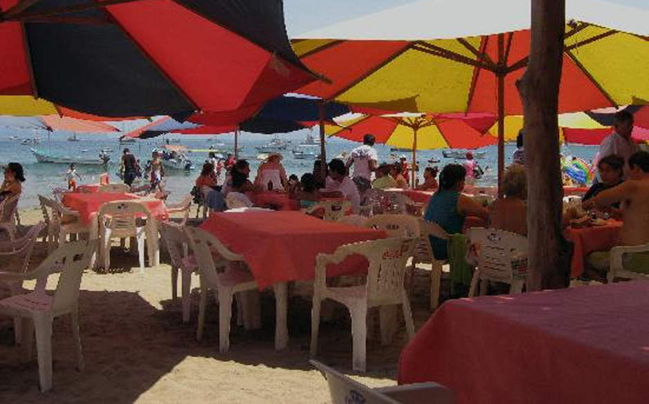 Excelentes ventas en restaurantes de playa | El Noticiero de Manzanillo