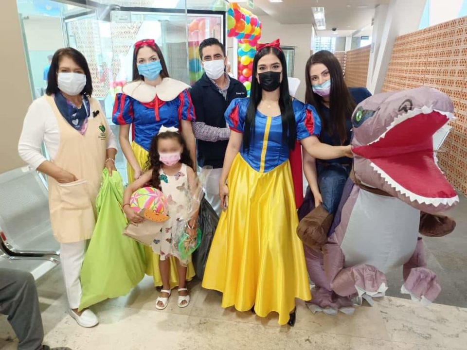 Celebran a niños y niñas en Hospital General de Zona (HGZ) No. 1 del IMSS en Colima por su día