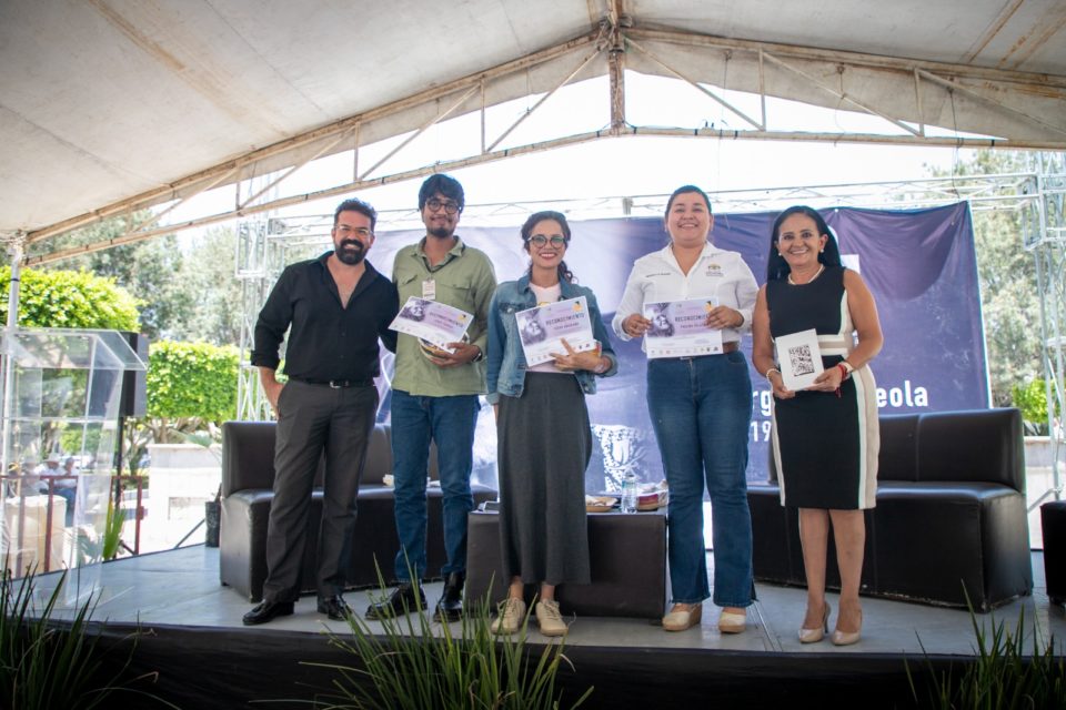 Presentan Libro de Leyendas de Manzanillo en Festival del Libro en Zapotlán El Grande, Jalisco