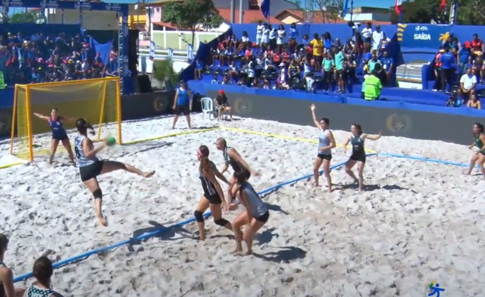 Selección Mexicana Femenil de Balonmano de Playa clasifica a semifinales del Tour Global, en Maricá, Brasil