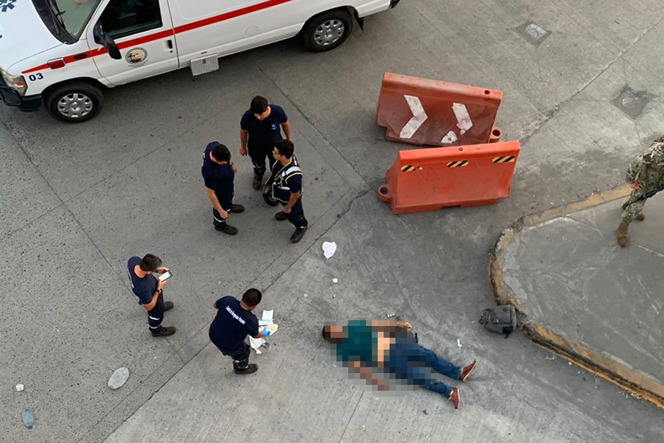 Motociclista cae de puente y pierde la vida | El Noticiero de Manzanillo