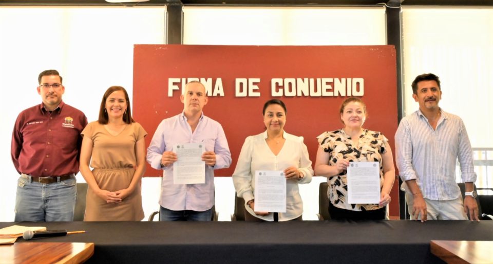 Griselda Martínez firma cuatro convenios de colaboración con el Tecnológico de Colima