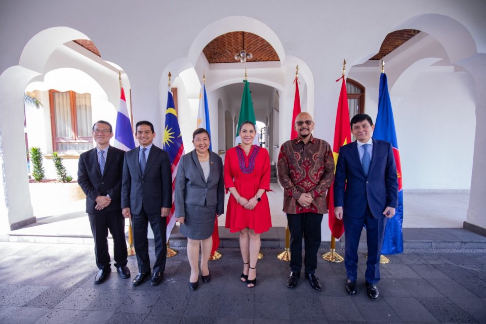 Indira recibió a Embajadora y Embajadores de Asia