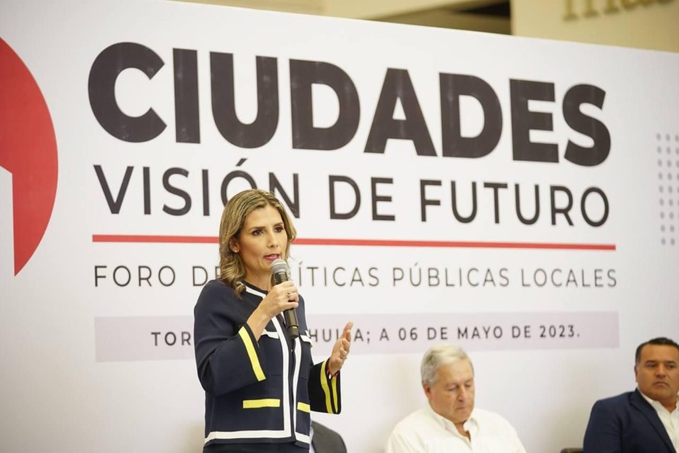 Margarita Moreno comparte Talacheando Contigo en foro nacional de políticas públicas