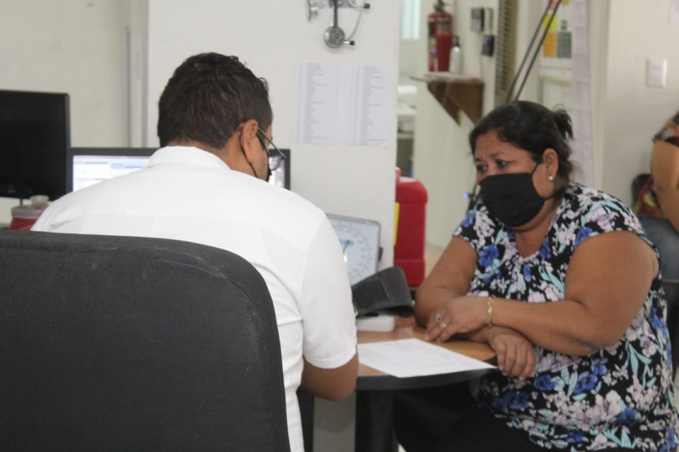 Múltiples factores predisponen el cáncer de ovario: Salud Colima