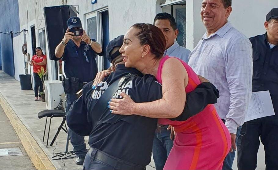 Reconoce Tey Gutiérrez a Policía Municipal por 30 años de servicio
