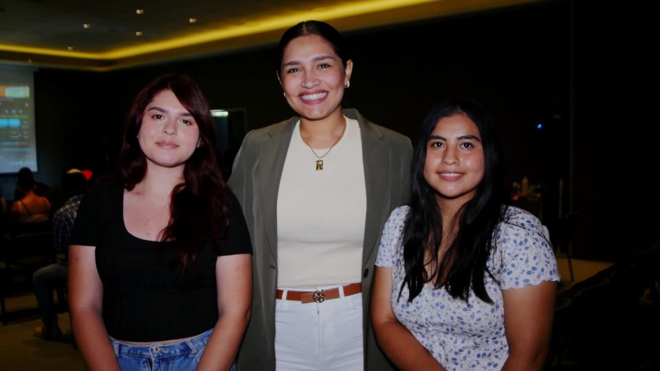 Viridiana Valencia se reúne con jóvenes aprendices del programa Sembrando Vida