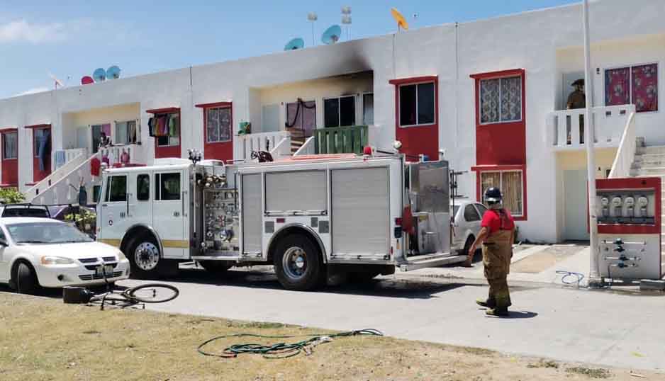 Se incendio una casa en Terraplena | El Noticiero de Manzanillo