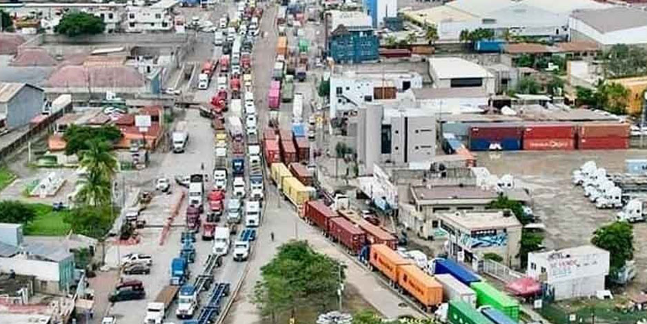 Segmentan ingreso al puerto de Manzanillo contra caos vial | El Noticiero de Manzanillo