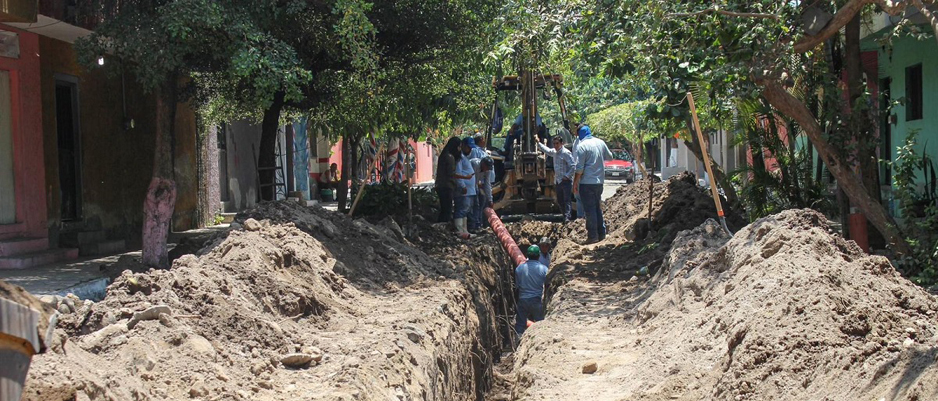 Ciapacov sustituye 75 metros de la red de drenaje en la colonia Del Valle | El Noticiero de Manzanillo