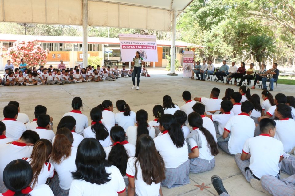 DIF Estatal Colima participa en la Estrategia Integral de Seguridad Escolar y Bienestar Humano