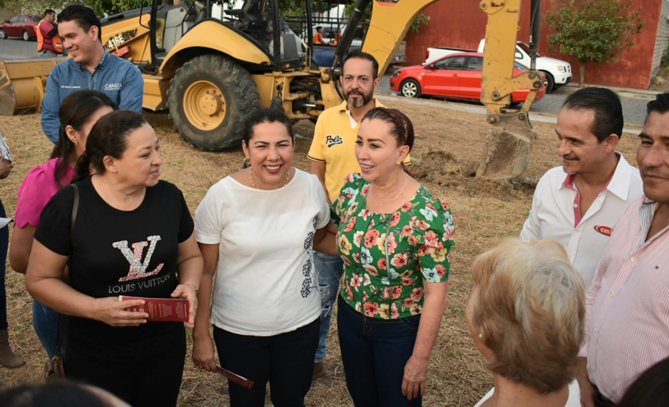 Inicia construcción de cancha en Higueras del Espinal | El Noticiero de Manzanillo