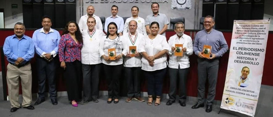 Manuel Godina presentó su libro “El periodismo colimense, historia y desarrollo” | El Noticiero de Manzanillo