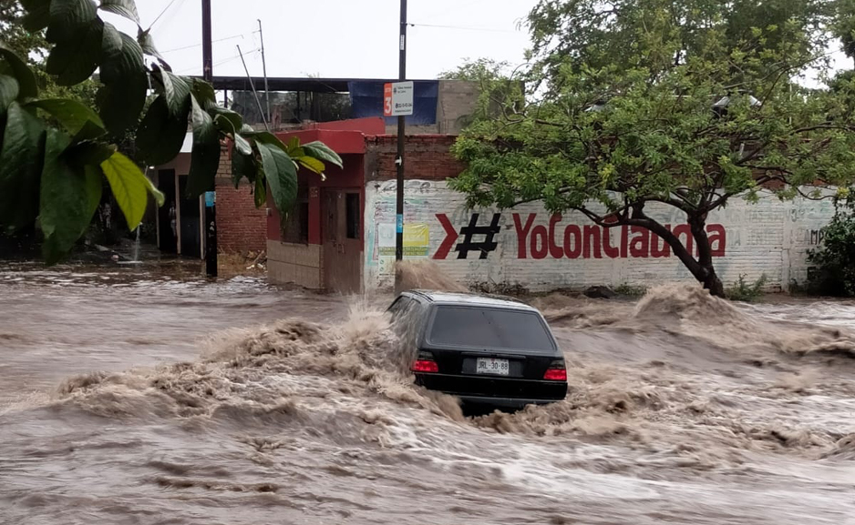 Primera lluvia intensa causa varios daños en la ciudad de Colima | El Noticiero de Manzanillo