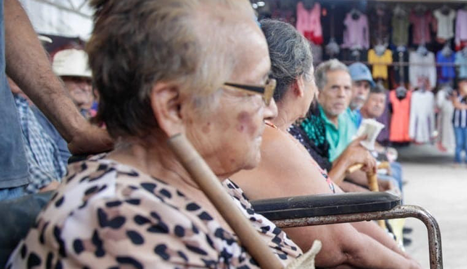 Inició entrega de pensiones de gobierno federal | El Noticiero de Manzanillo