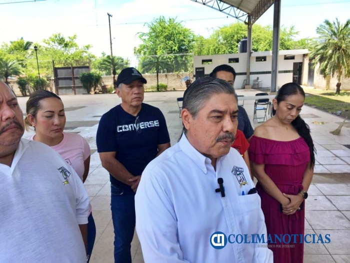 León Alam pide a Cabildo de Colima resolver condiciones de camiones recolectores de basura