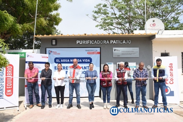 Peña Colorada entrega paso del kilómetro 34 y dos obras sociales más en Minatitlán