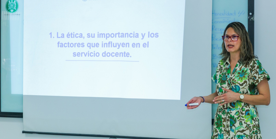 Dan a conocer códigos de ética y de conducta a docentes | El Noticiero de Manzanillo