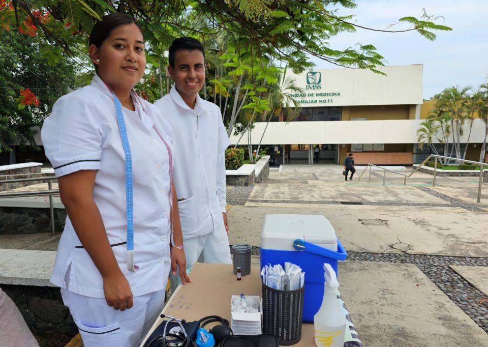 Jornada de vacunas IMSS Colima en Unidades de Medicina Familiar | El Noticiero de Manzanillo
