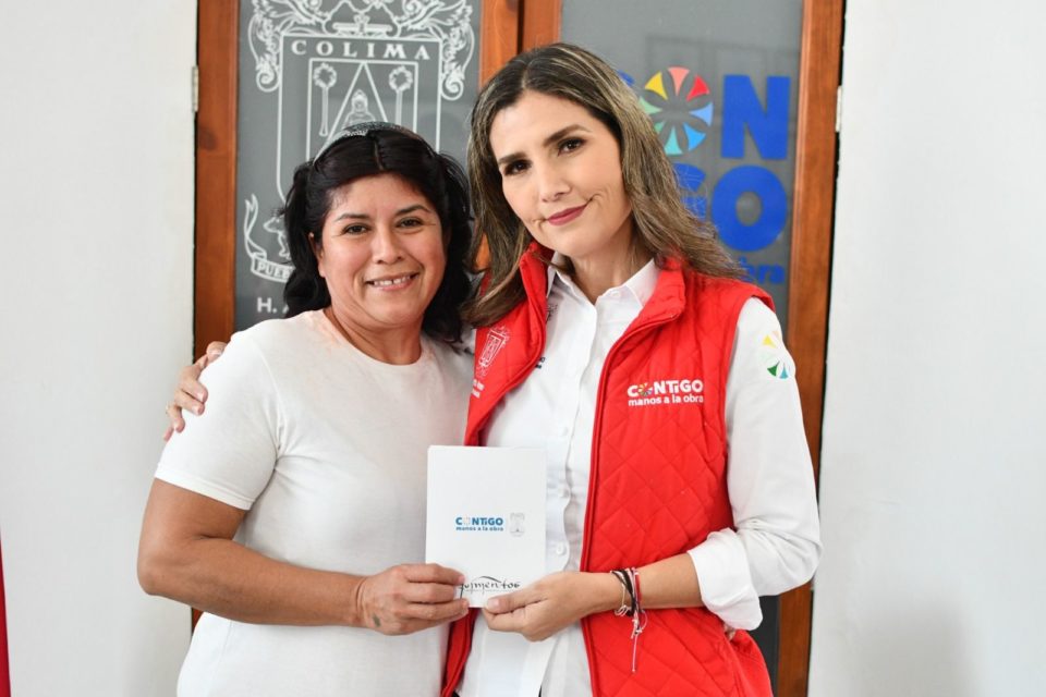 Margarita Moreno entrega apoyos sociales a deportistas y emprendedores