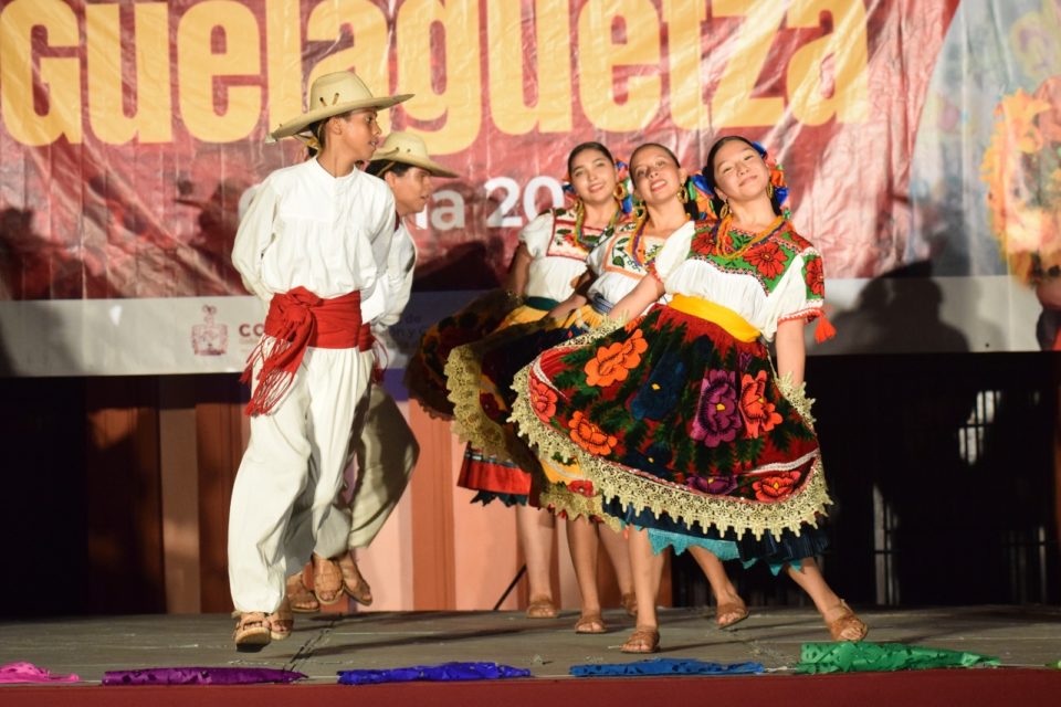 Noche de arte, cultura y tradición en el Jardín Libertad, con la Guelaguetza Colima 2023